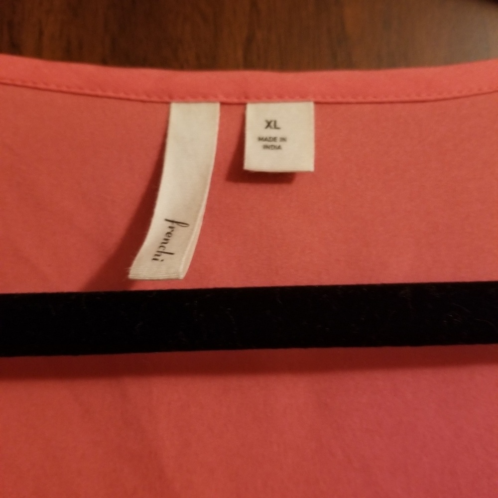 Blouse - Picture 2 of 3